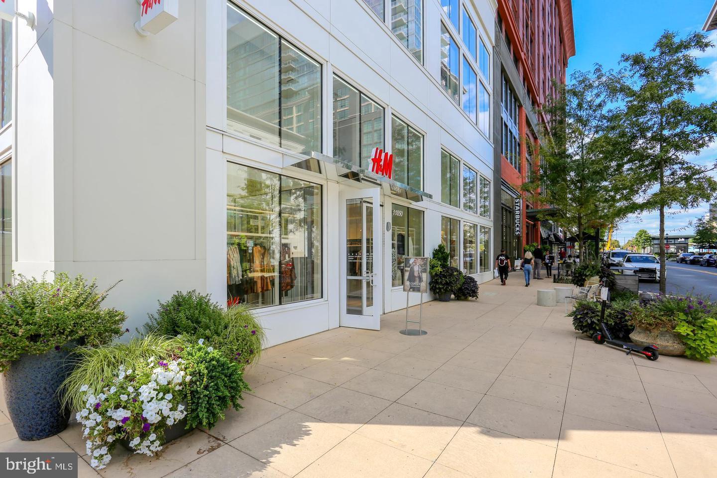 WOODMONT PLACE - Residential Lease