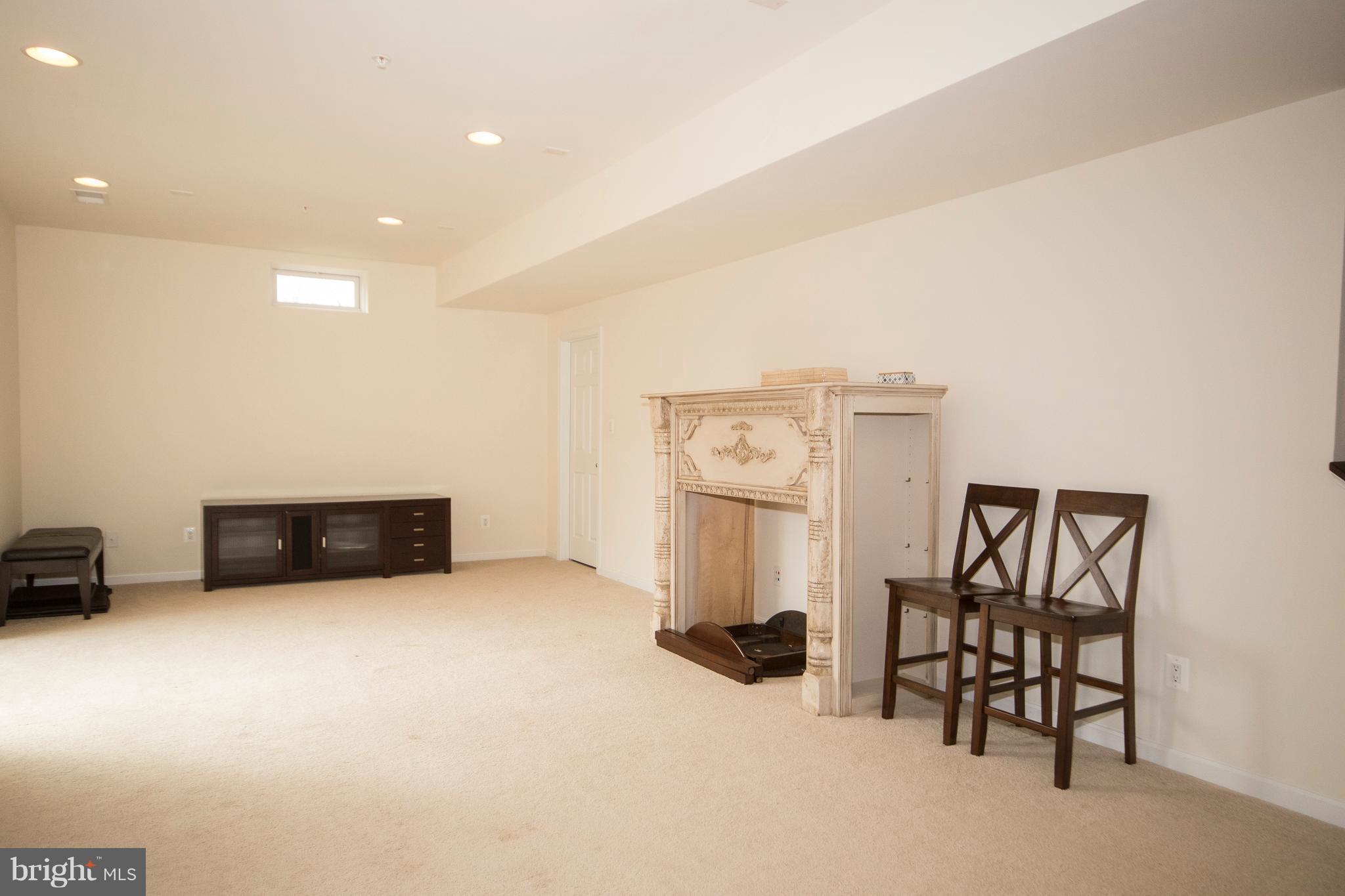 BLAKES LEGACY - Residential