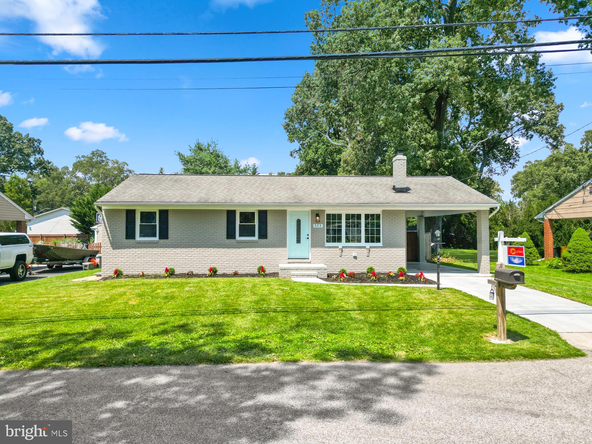 523 SUNSET KNOLL ROAD