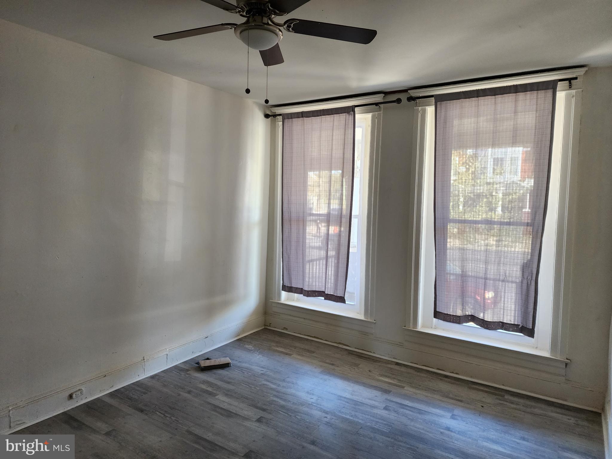 ROSEMONT - Residential Lease