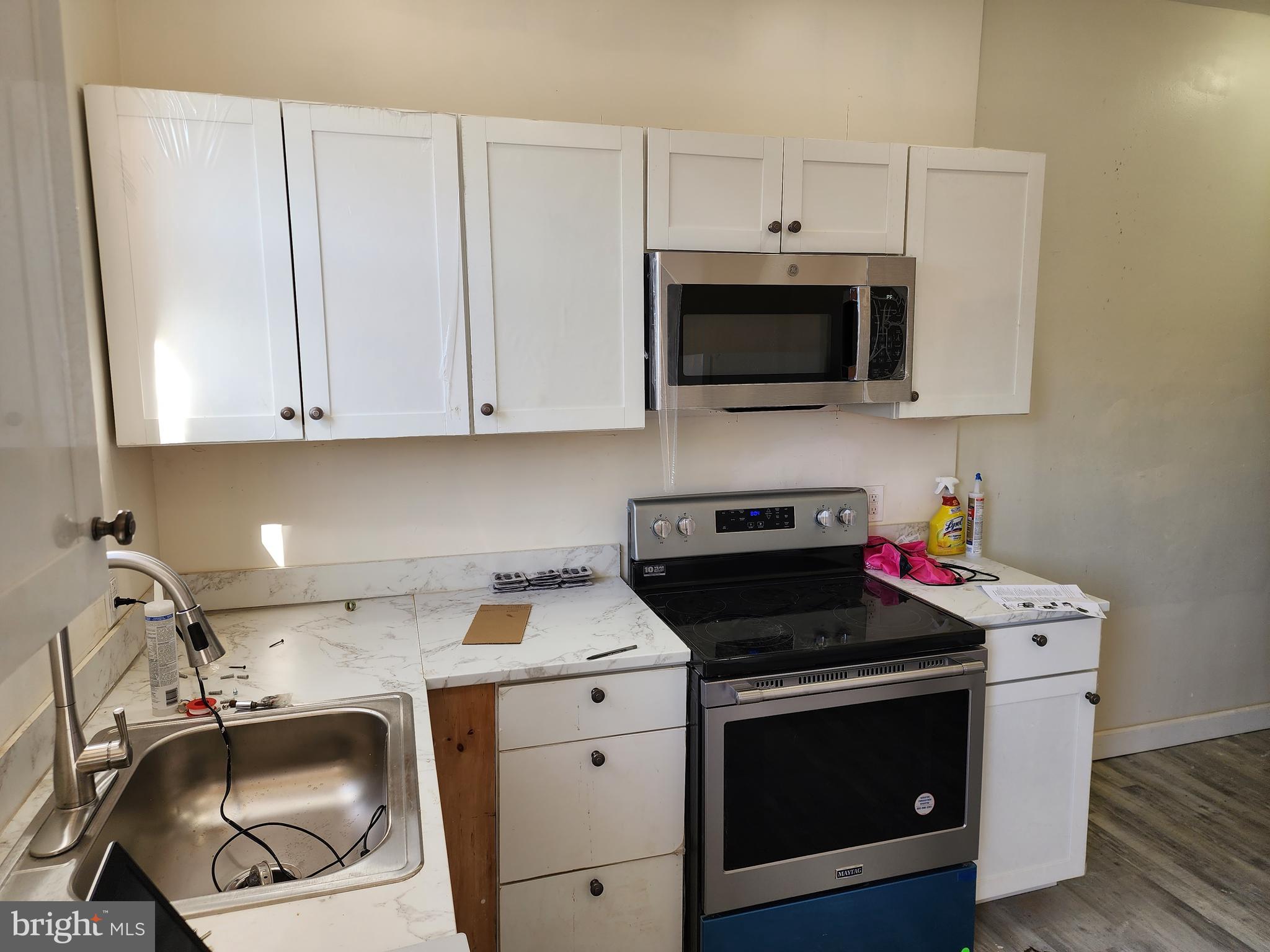 ROSEMONT - Residential Lease