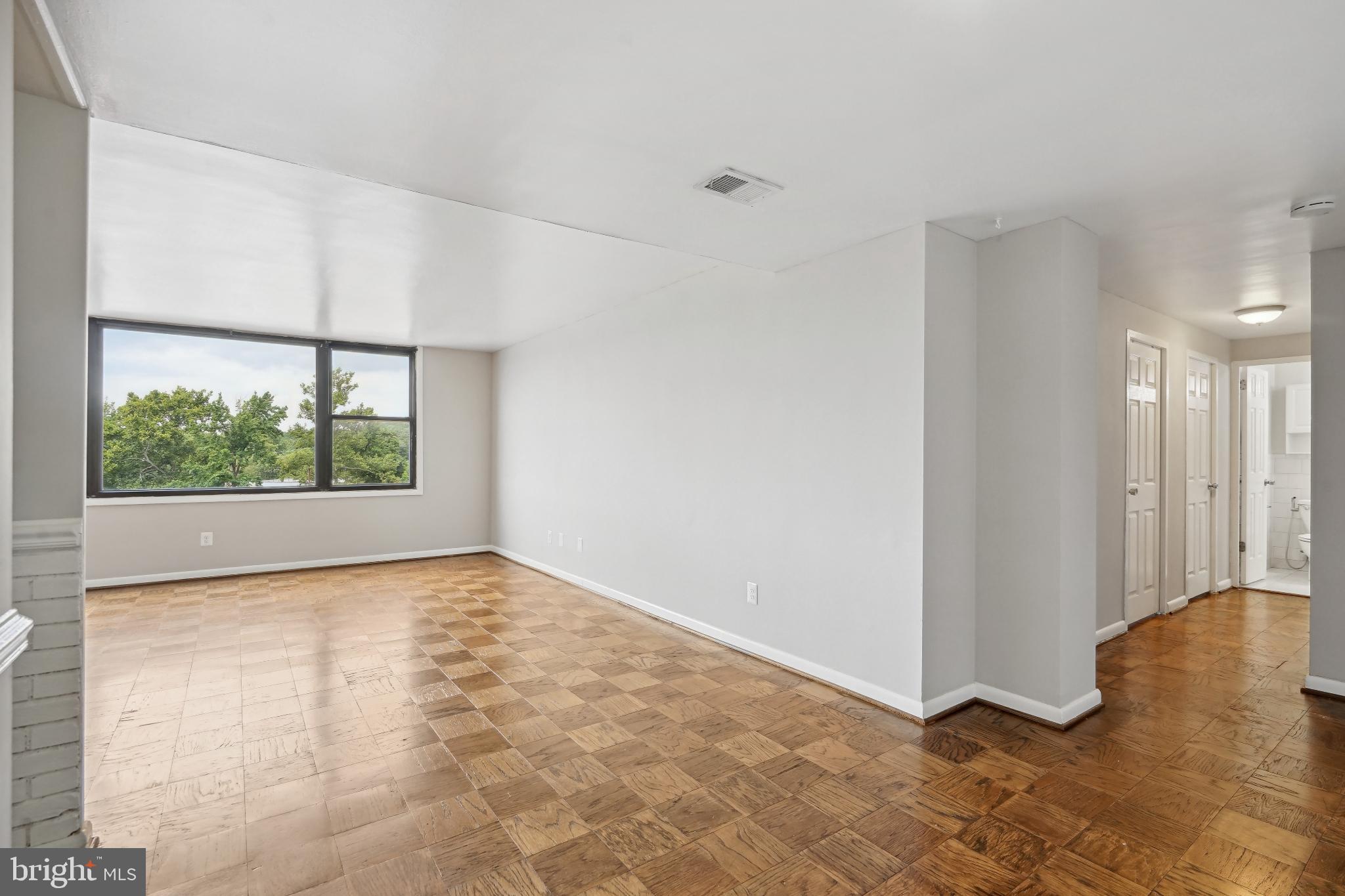 FORTY SIX HUNDRED - Residential Lease