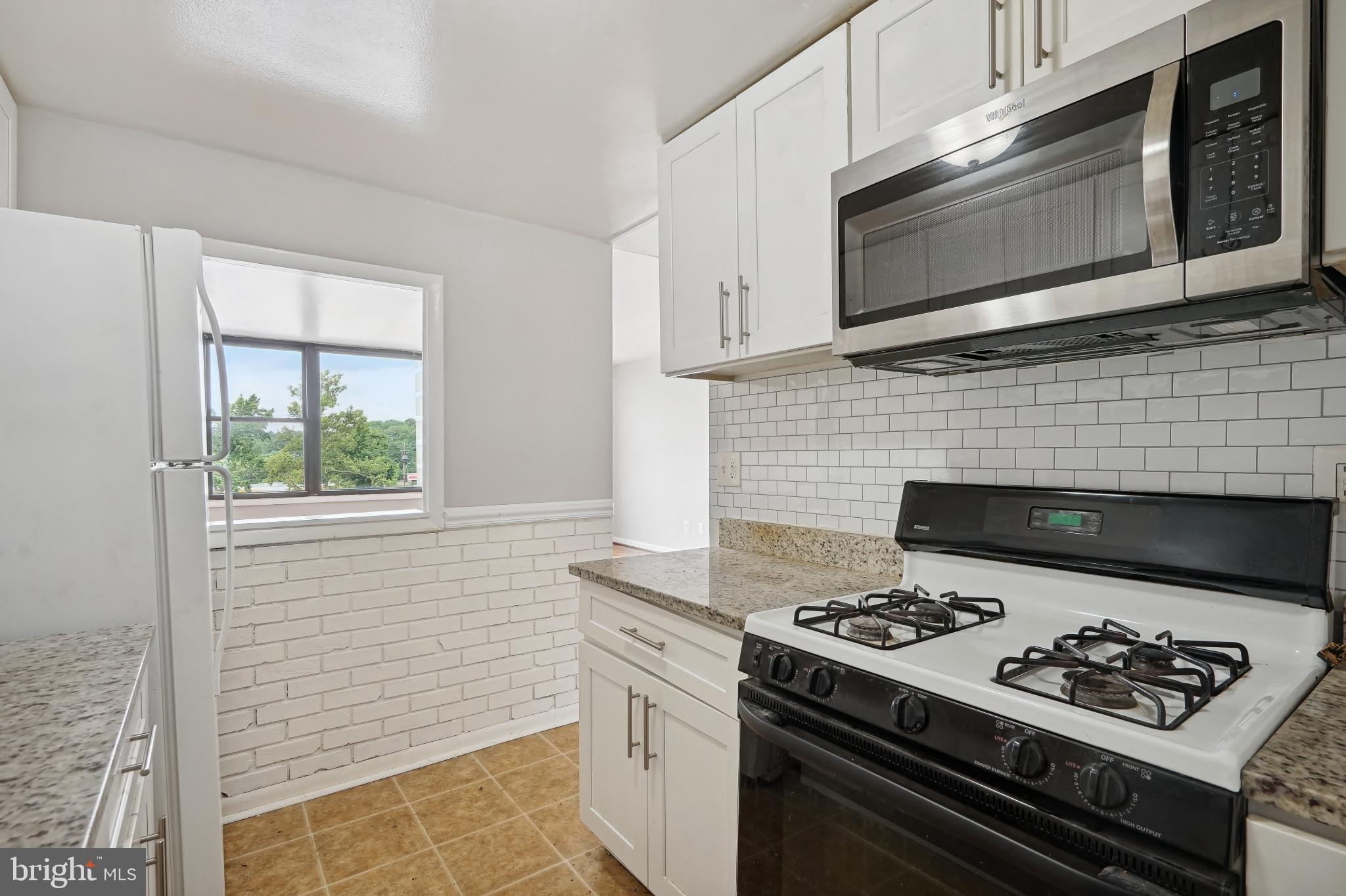 FORTY SIX HUNDRED - Residential Lease