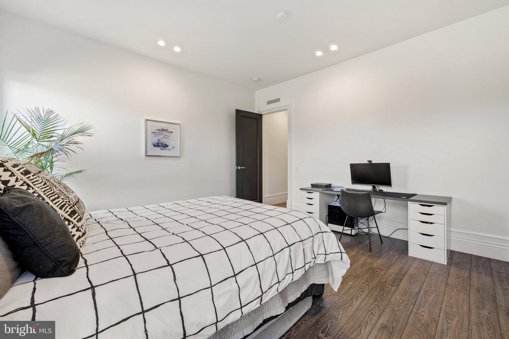 GRANT AT WILLOWSFORD - Residential