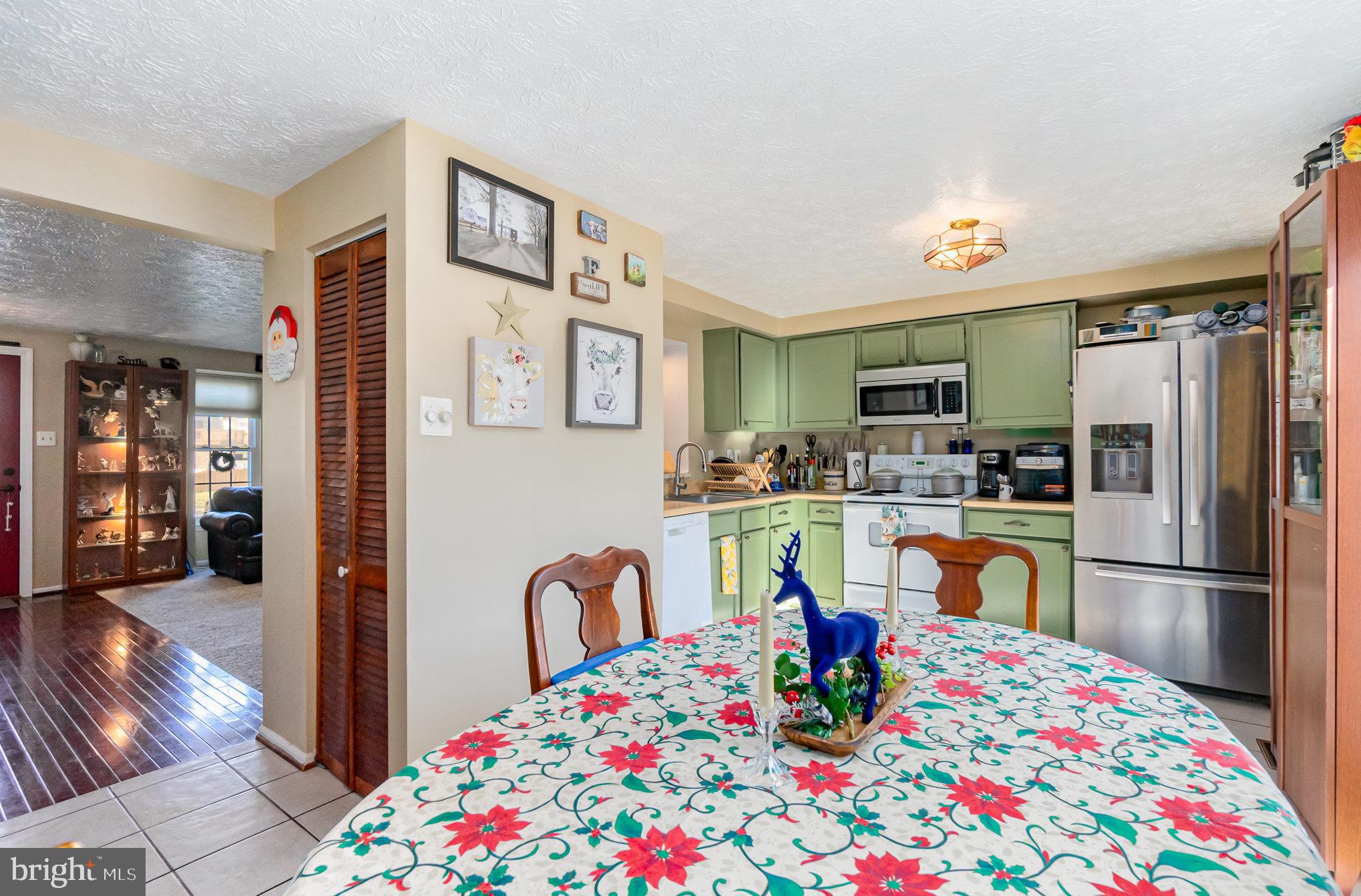 RIDGELY CHOICE - Residential