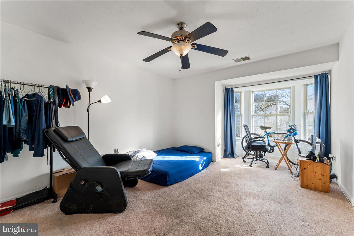 LARGO TOWN CENTER CONDOMINIUMS - Residential