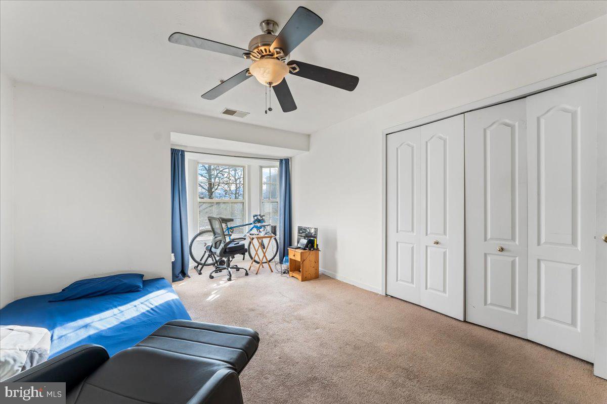 LARGO TOWN CENTER CONDOMINIUMS - Residential