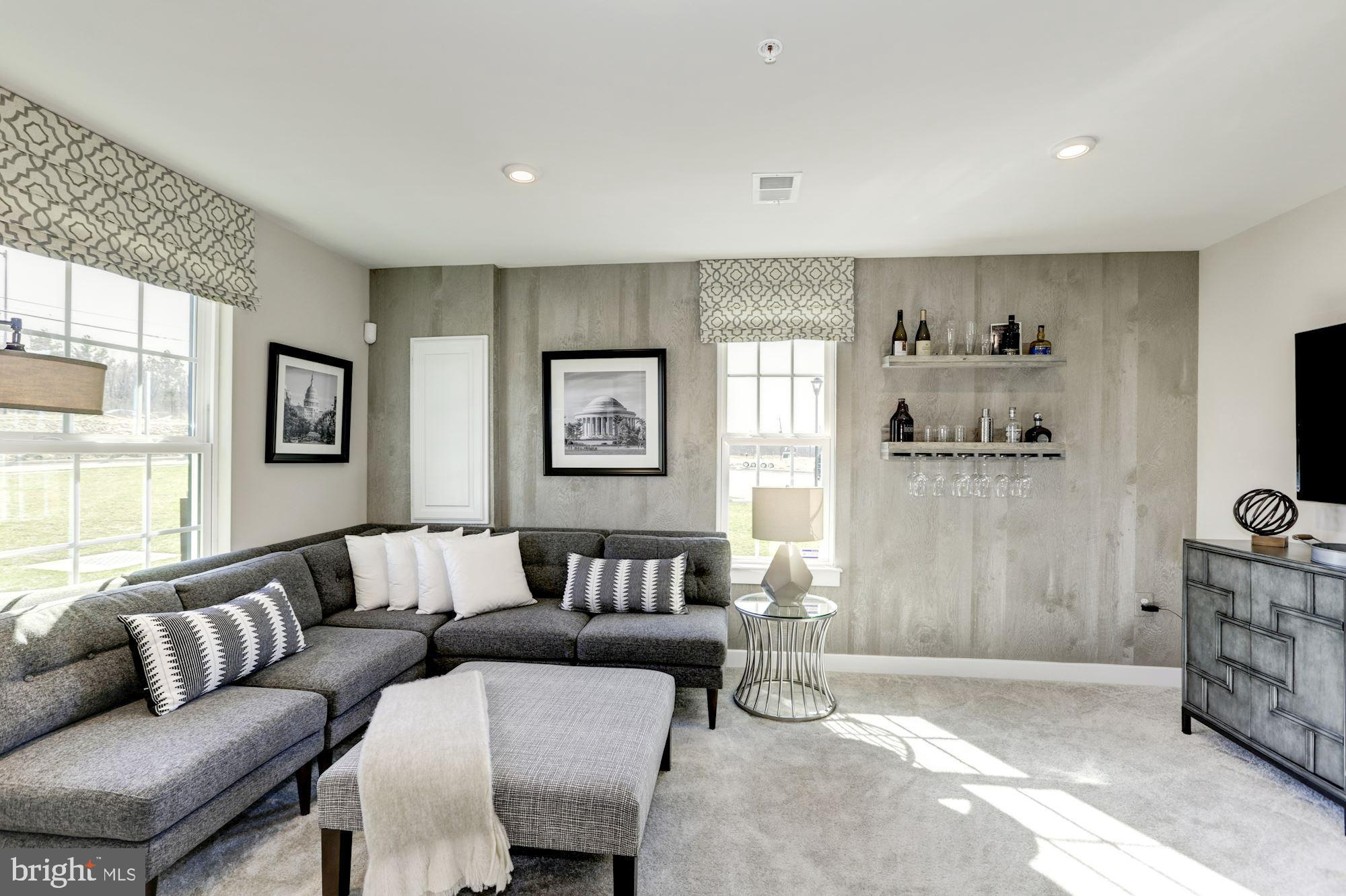 CARDINAL POINTE - Residential