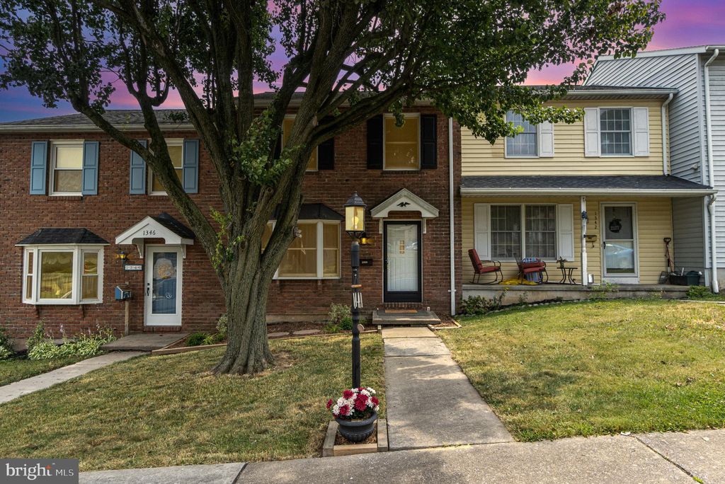 Photo of 1344 S MOUNT JOY ST, ELIZABETHTOWN, PA 17022 (MLS # PALA2036832)