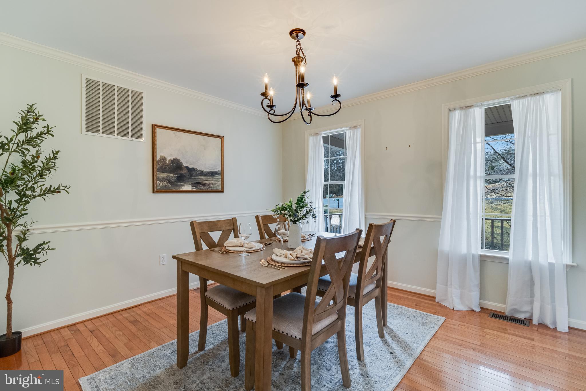 COVE POINT WOODS - Residential