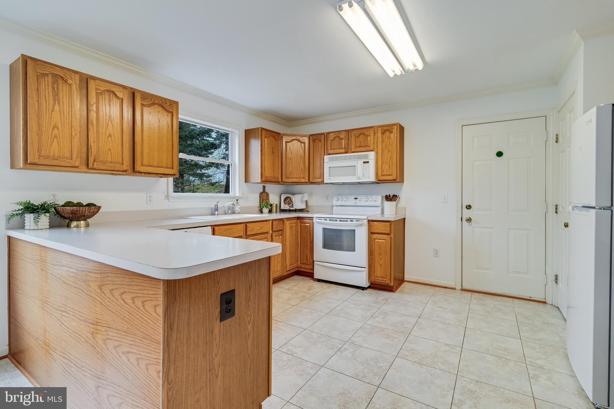 COVE POINT WOODS - Residential