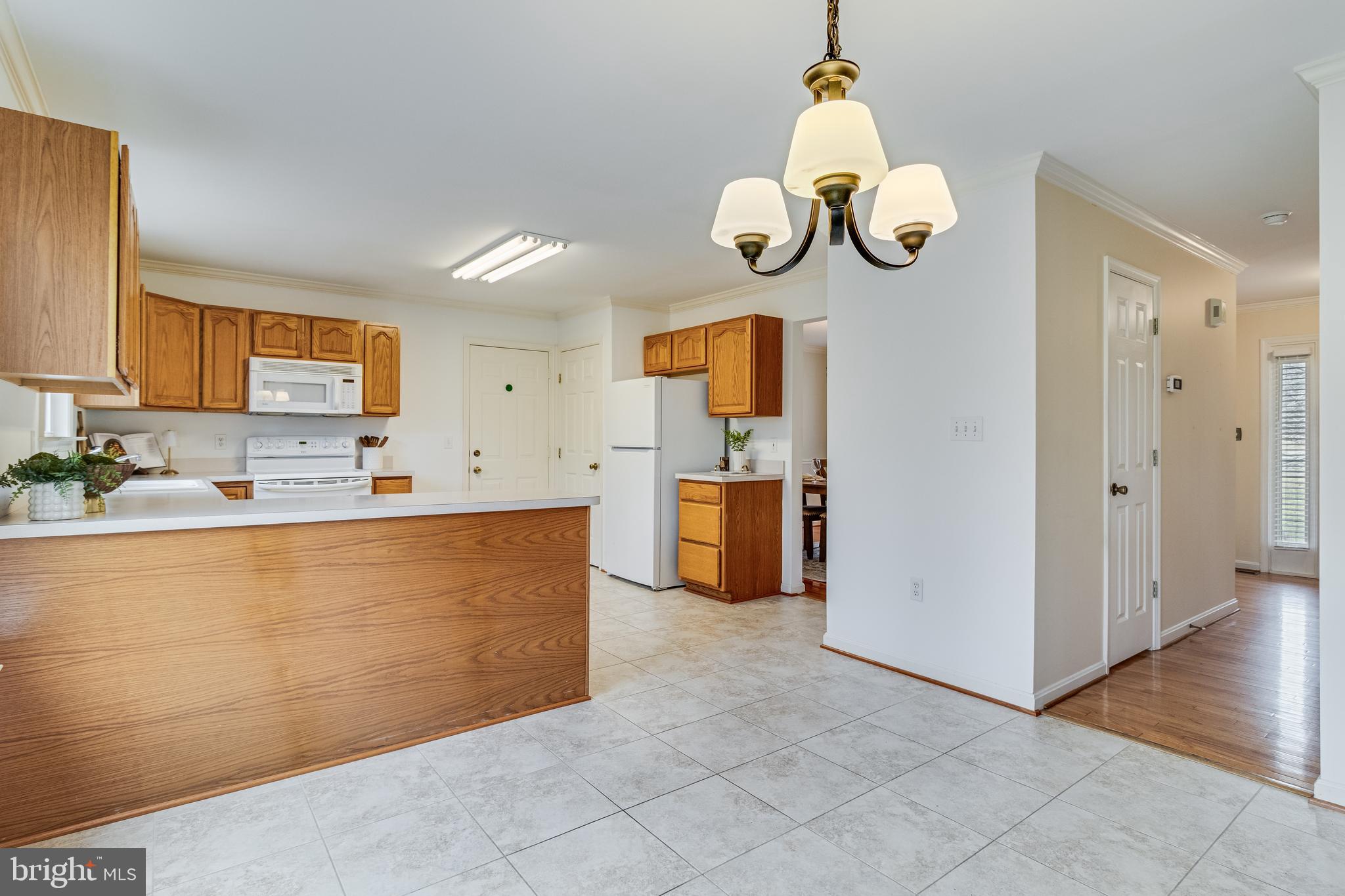 COVE POINT WOODS - Residential