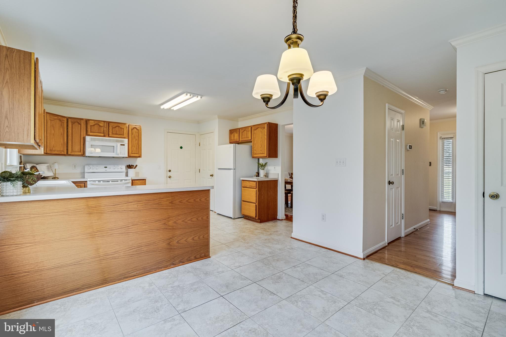 COVE POINT WOODS - Residential