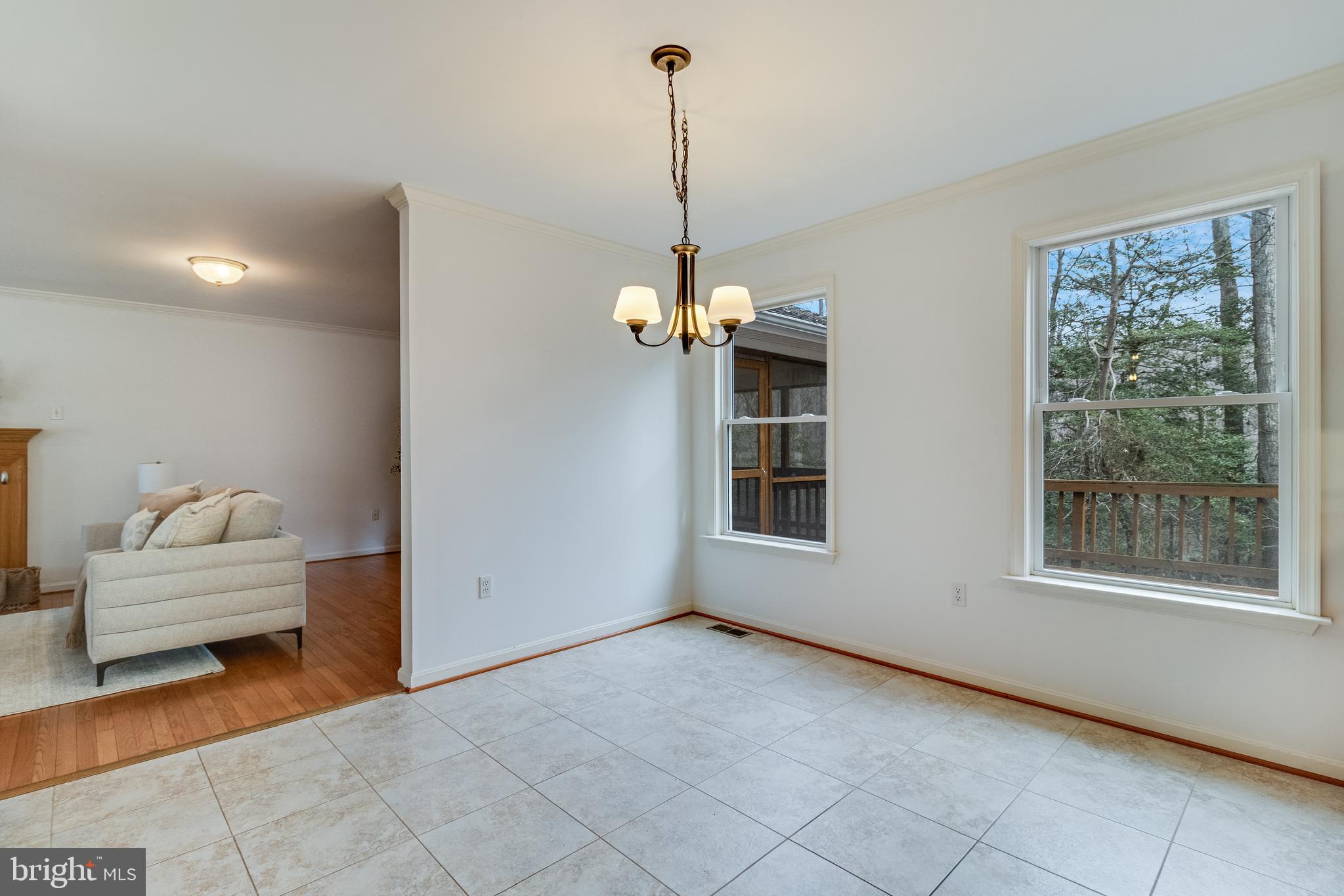 COVE POINT WOODS - Residential