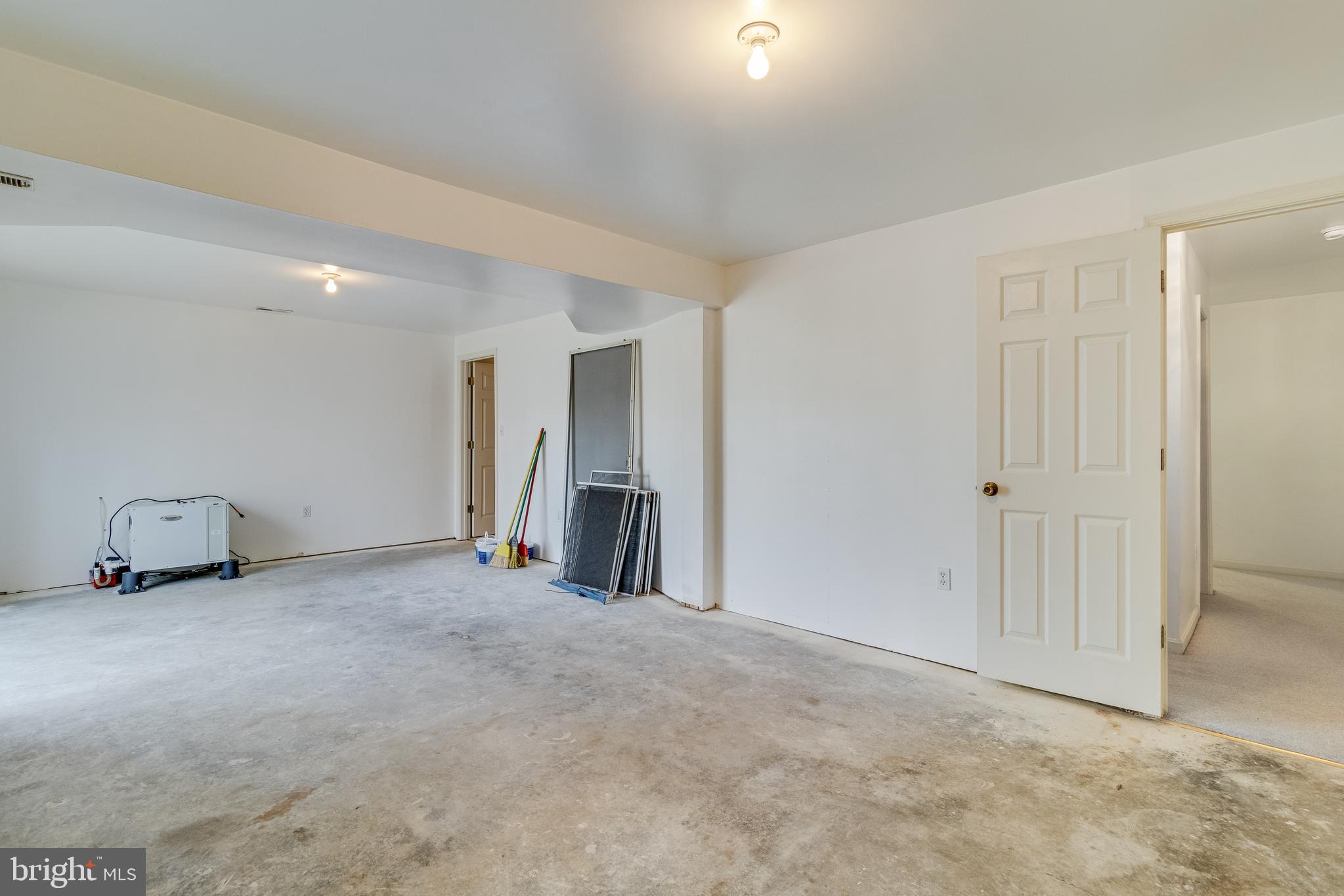 COVE POINT WOODS - Residential