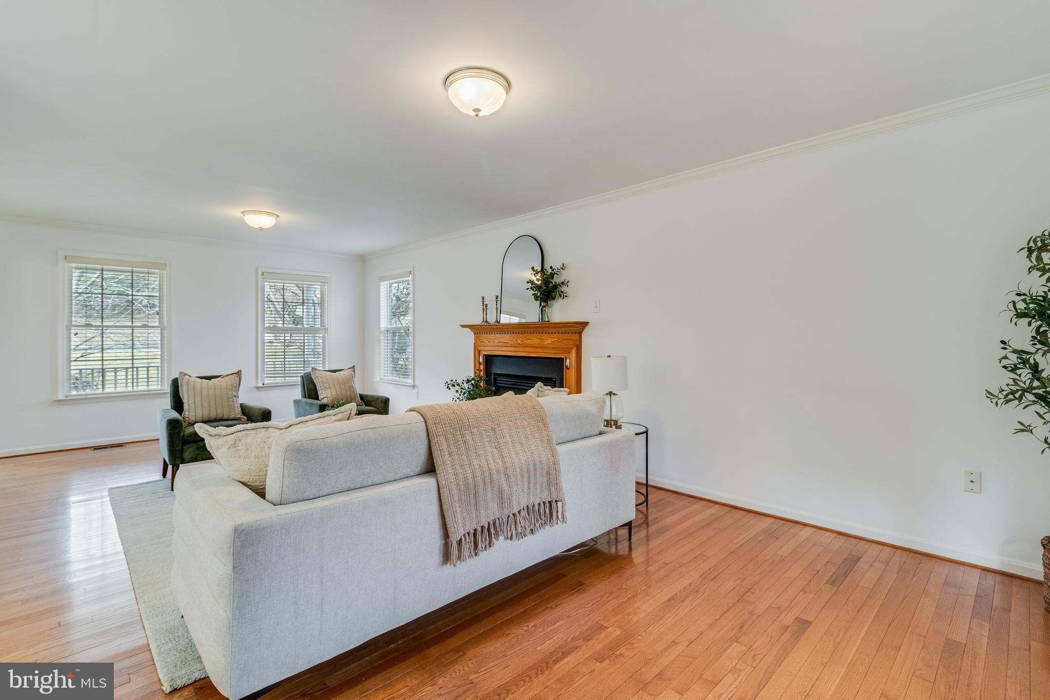 COVE POINT WOODS - Residential