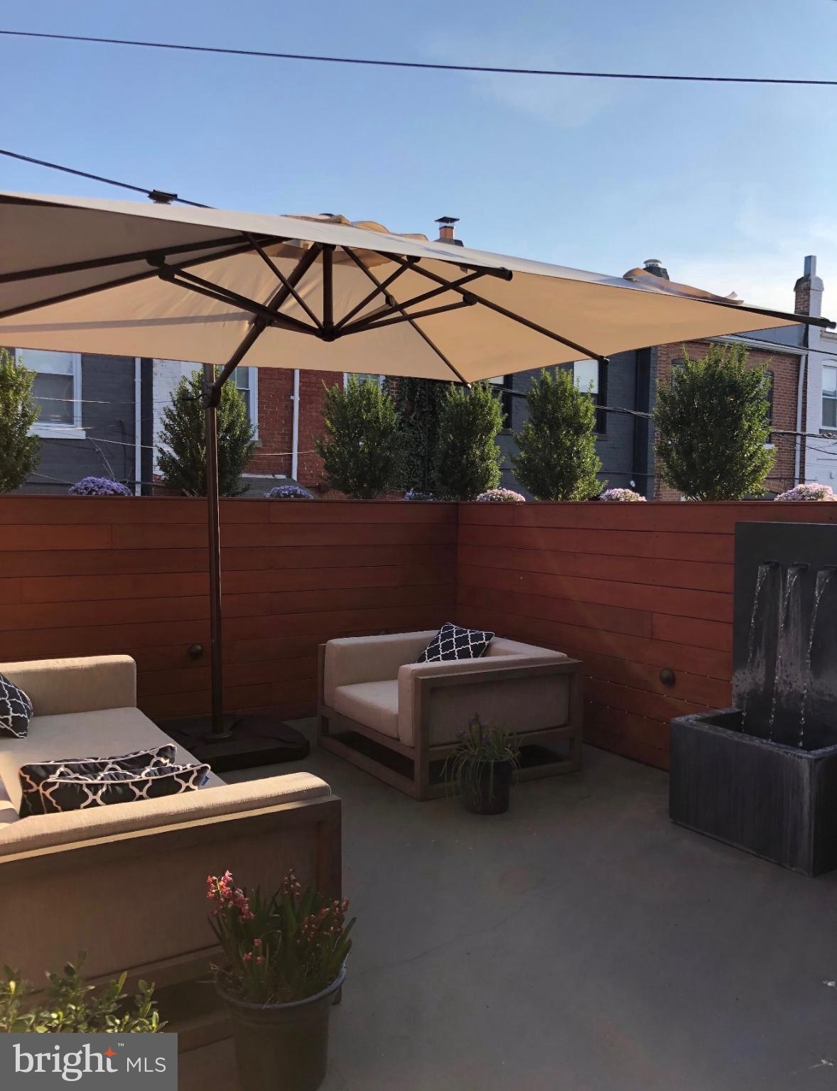 151 UHLAND TERRACE NE