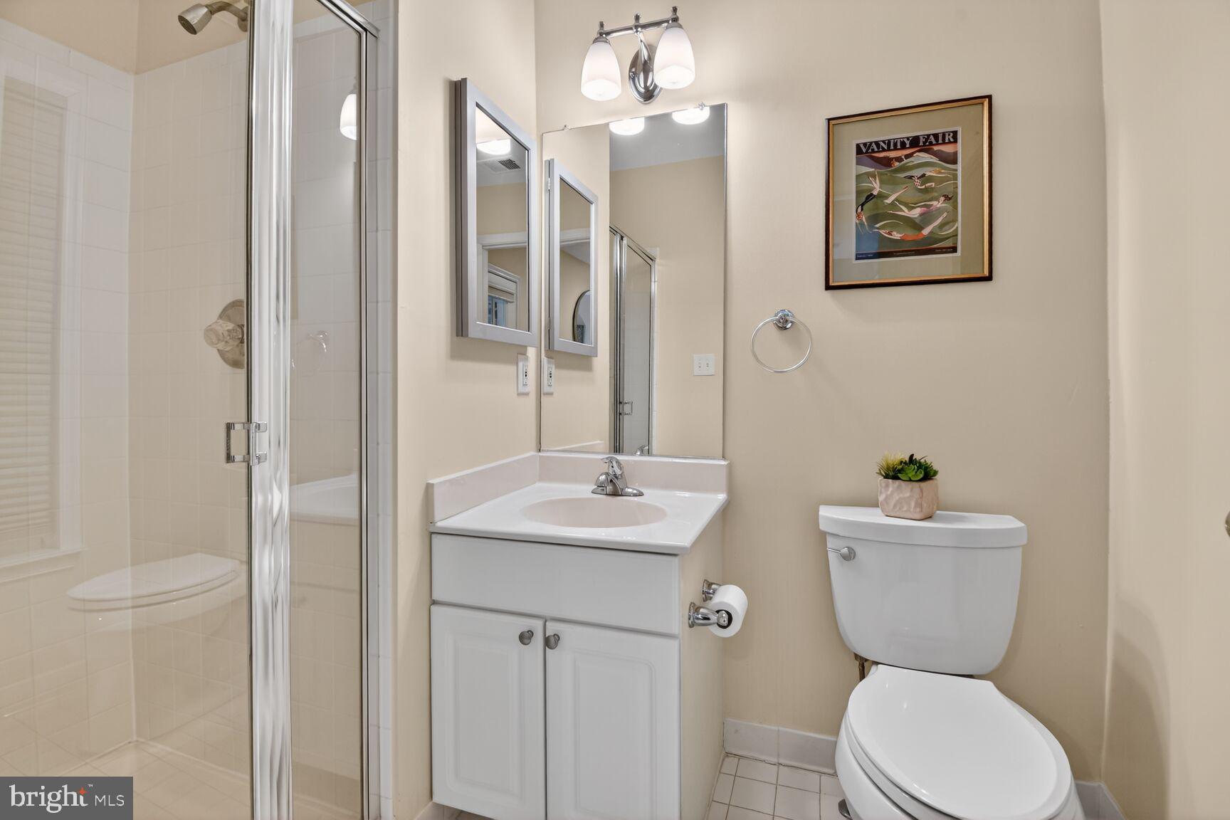 WHITLEY PARK CONDOMINIUM - Residential