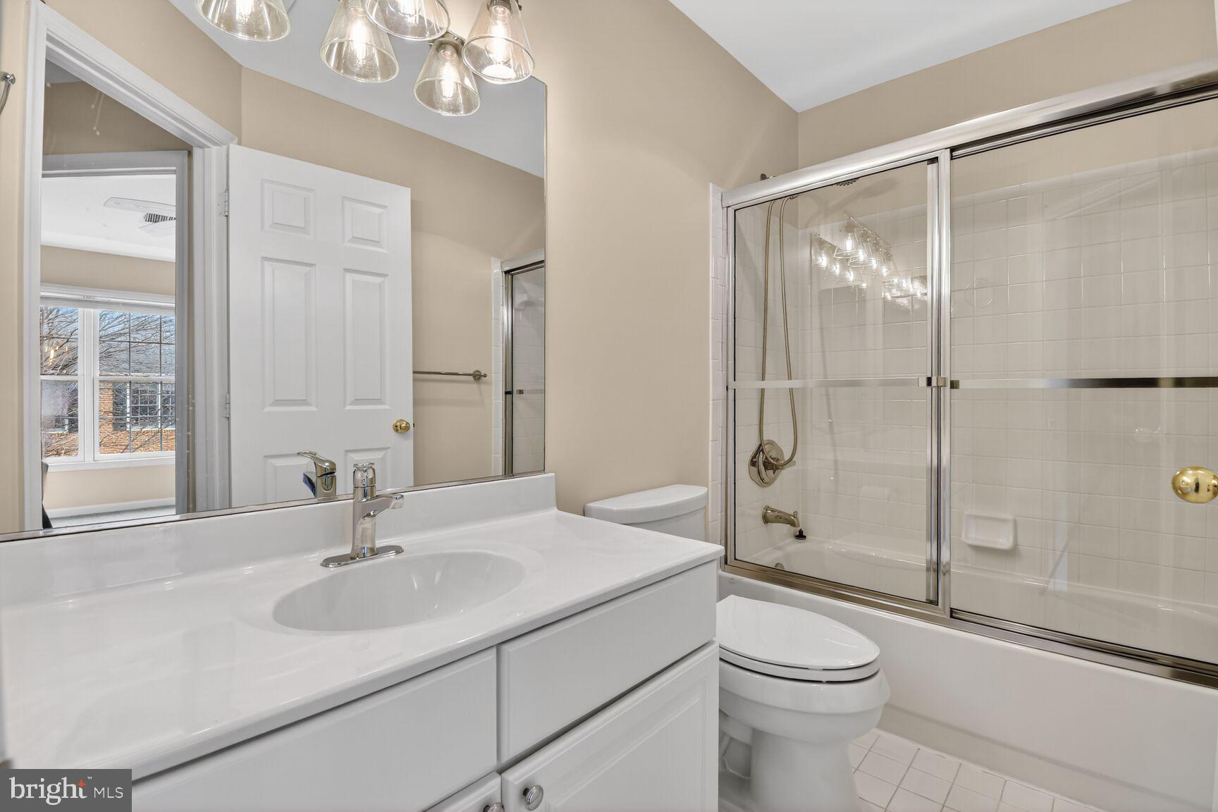 WHITLEY PARK CONDOMINIUM - Residential