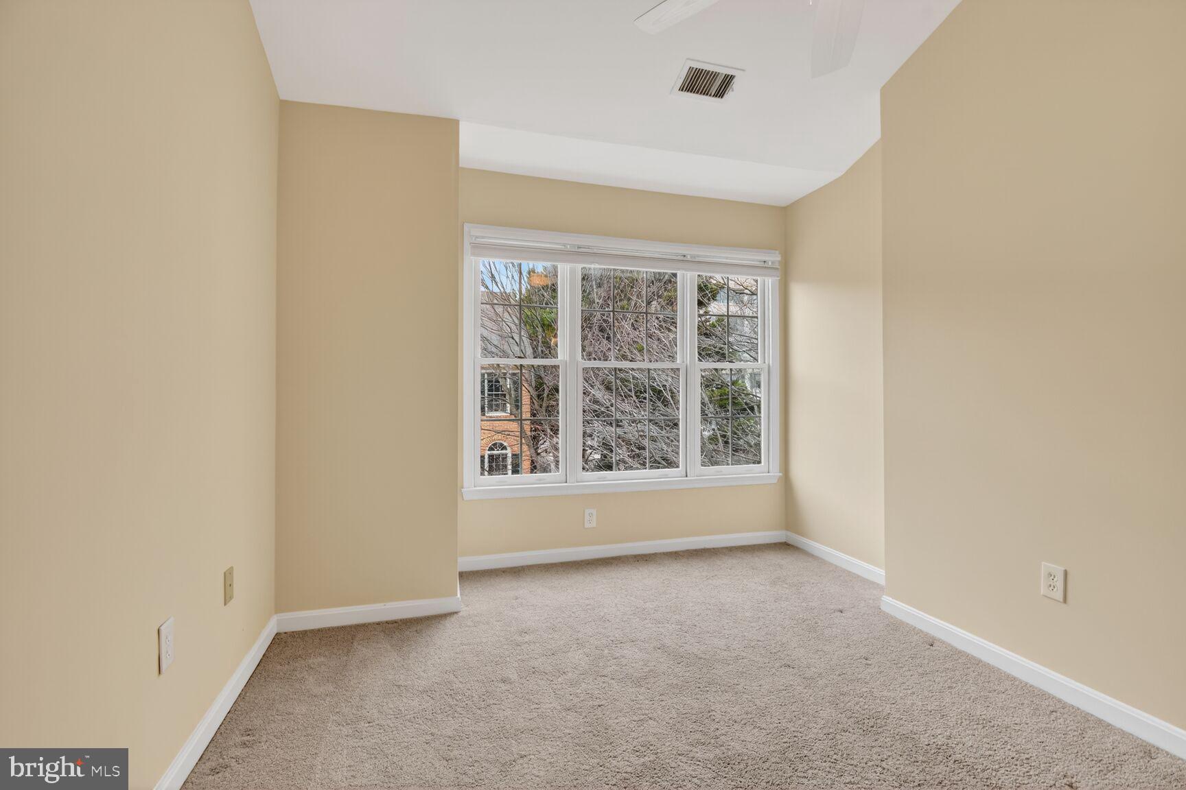 WHITLEY PARK CONDOMINIUM - Residential