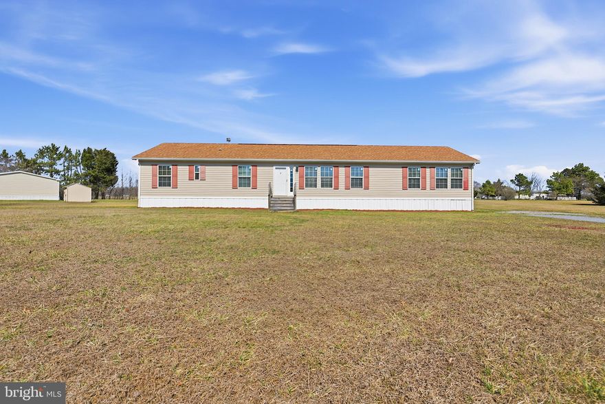 Welcome to this Beautifully maintain 3-bedroom, 2 -bath home located in the peaceful community of Felton. this spacious home features an open and inviting living area , a bright kitchen with ample cabinetry and counter space, and comfortable bedrooms design for everyday living. The primary suit offers privacy along with its own full bath. enjoy the charm of country living with plenty of outdoor space while still being conveniently located near shopping, dining, and major routes. This property offers a wonderful opportunity for affordable homeownership in a quiet setting. schedule your showing today!