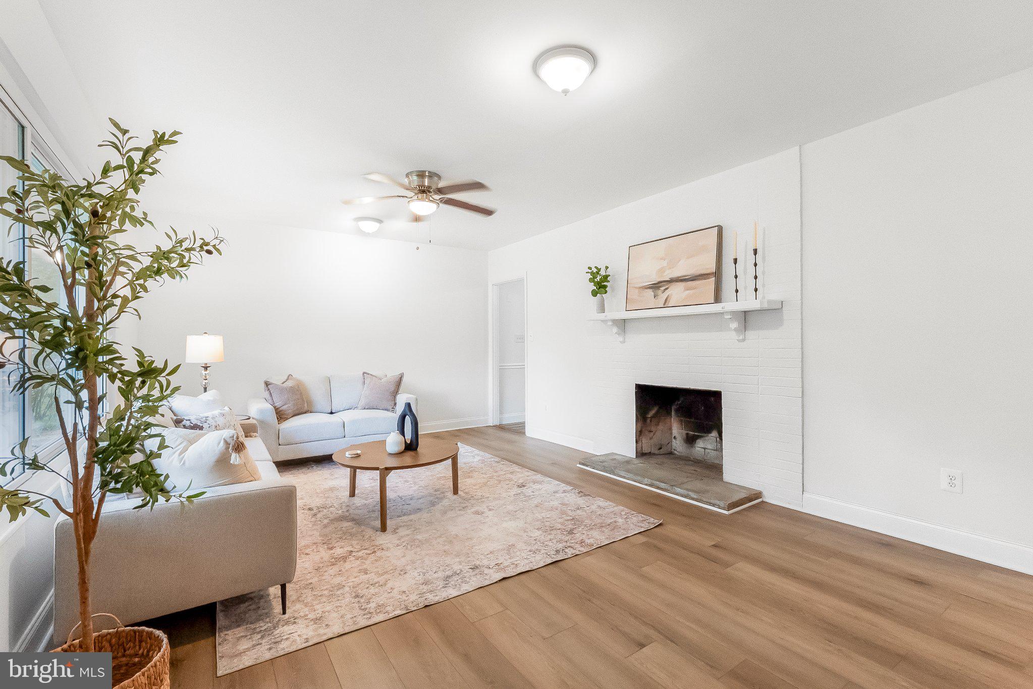 1224 VAN BUREN DRIVE