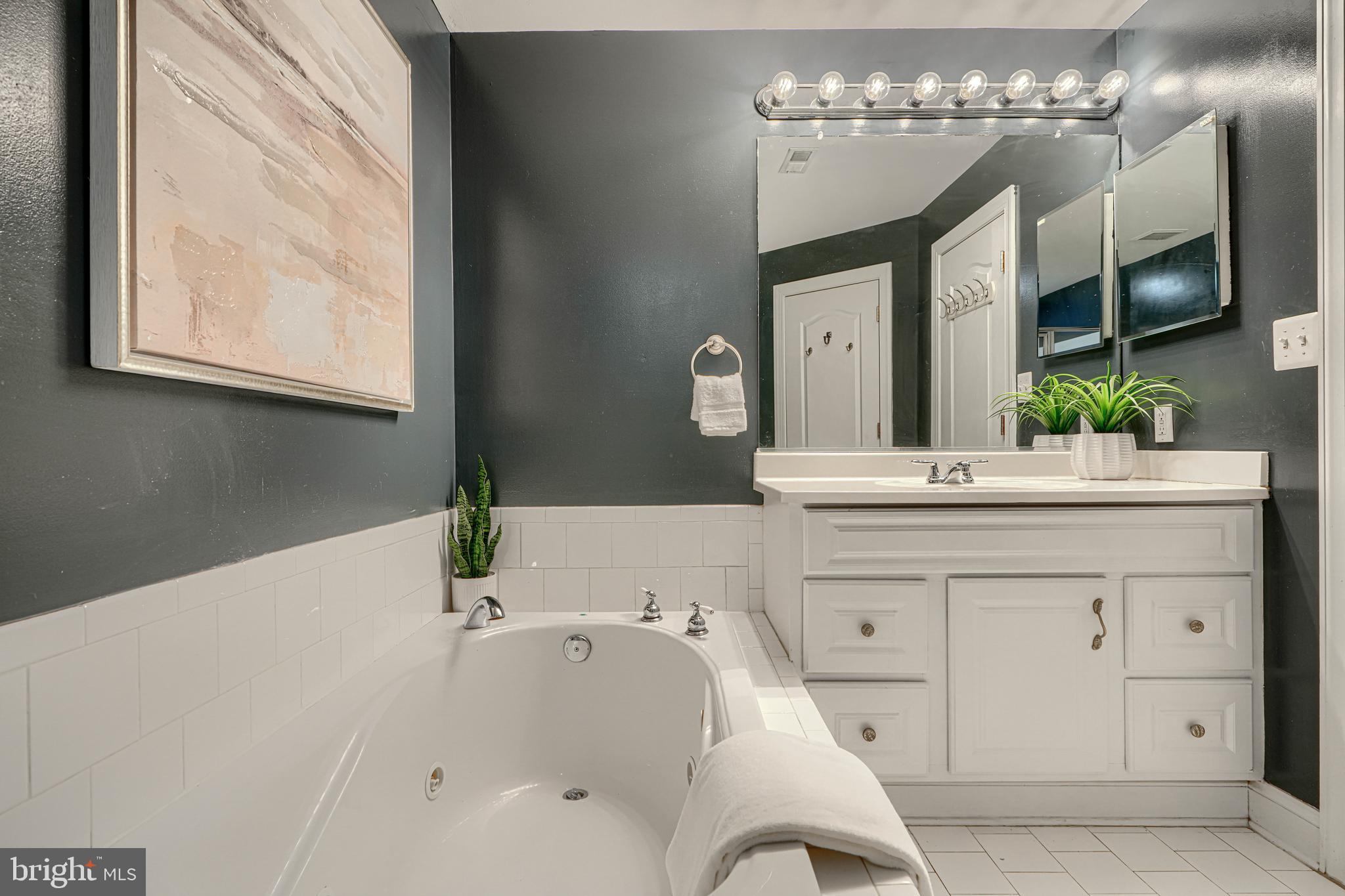 UPPER FELLS POINT - Residential