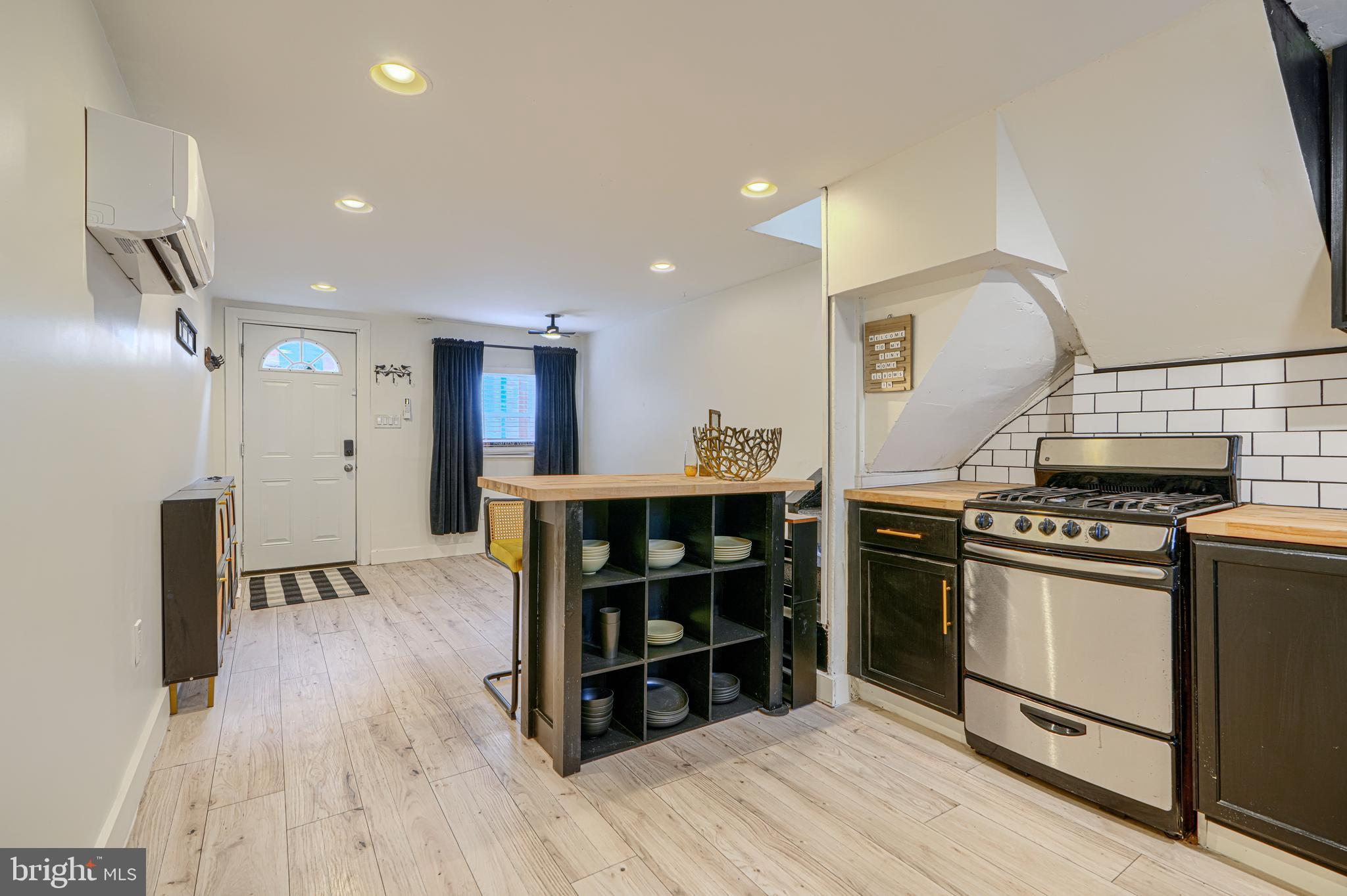 FELLS POINT HISTORIC DISTRICT - Residential