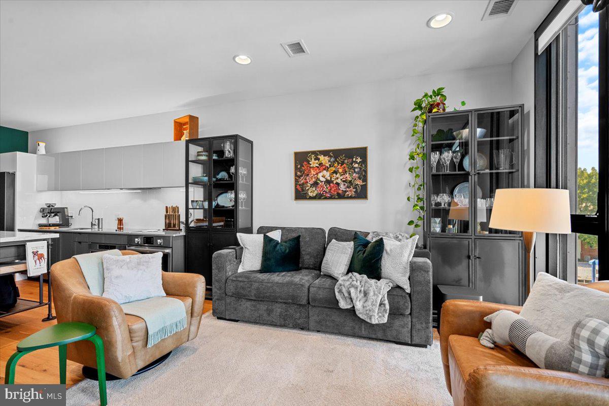 57 N STREET NW 526