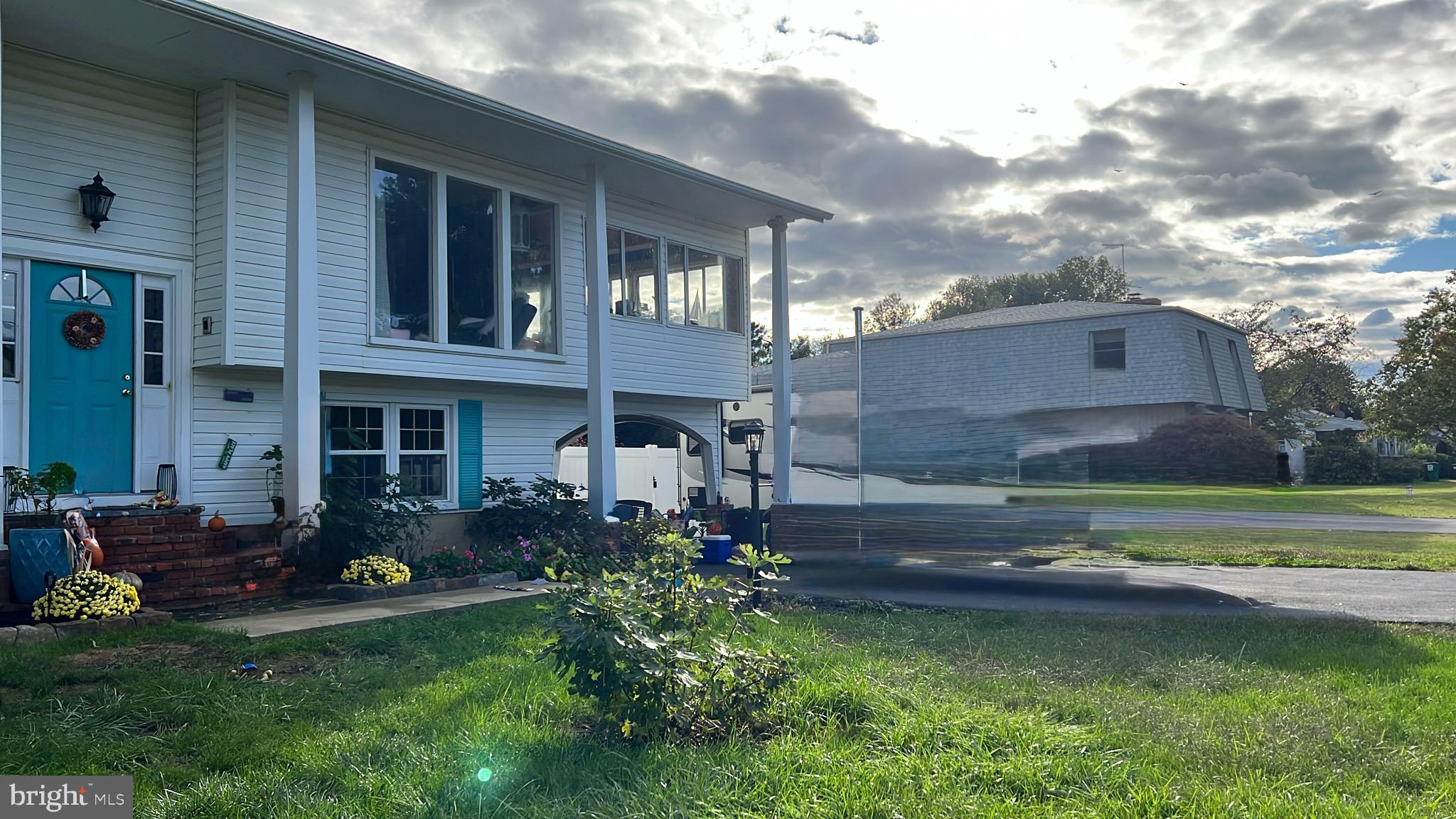 511 CHESAPEAKE AVENUE