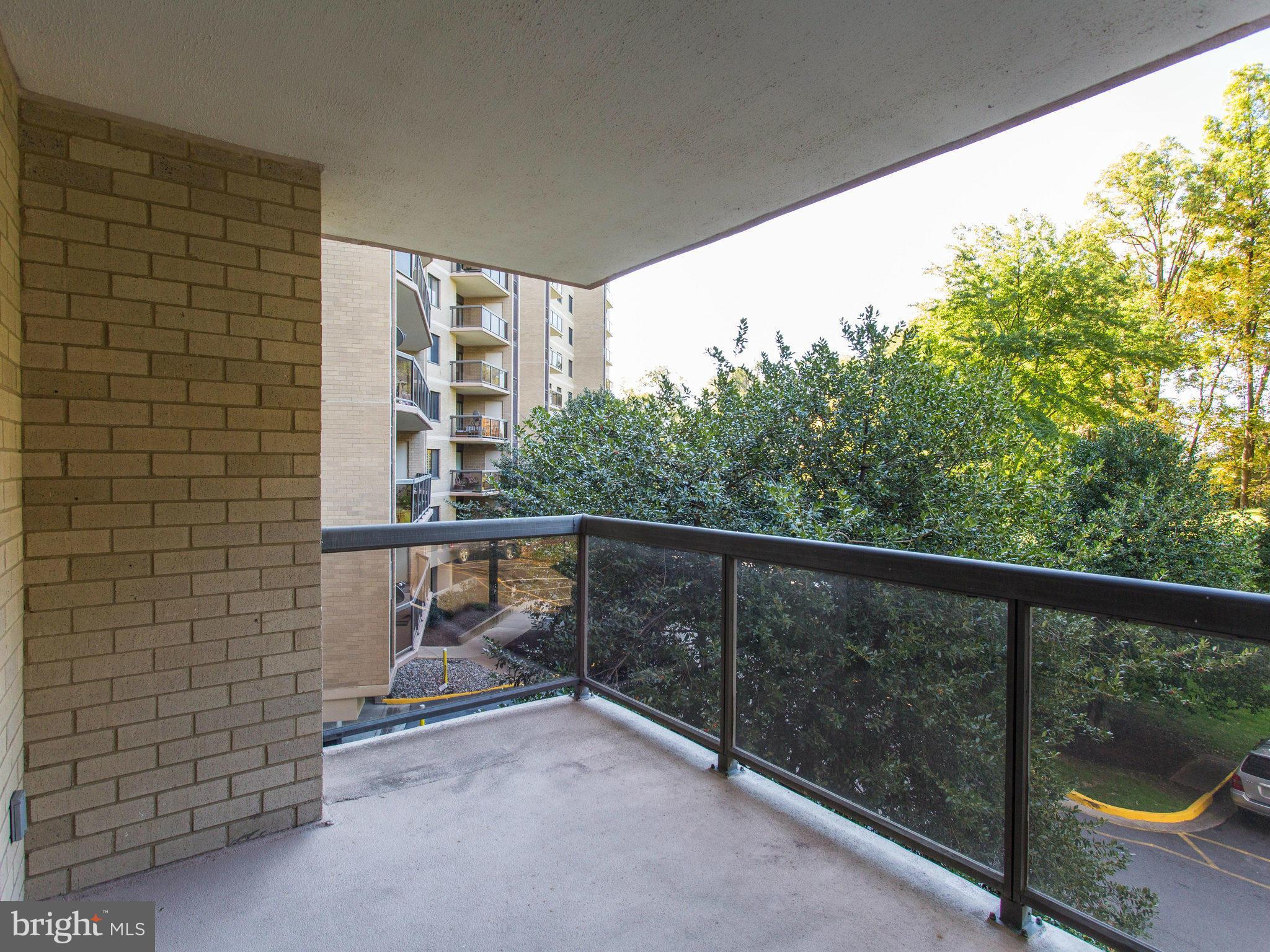 WATERGATE AT LANDMARK - Residential