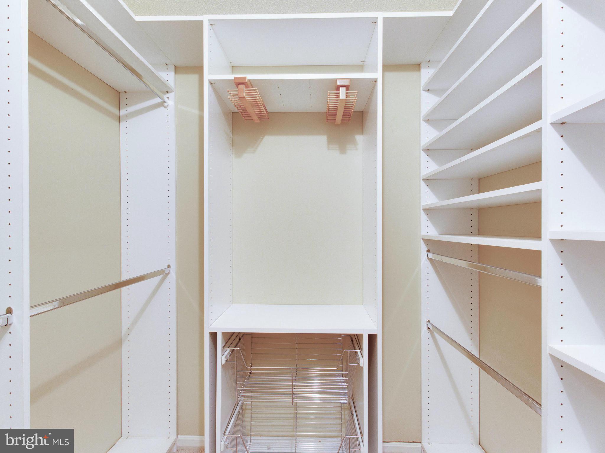 WATERGATE AT LANDMARK - Residential