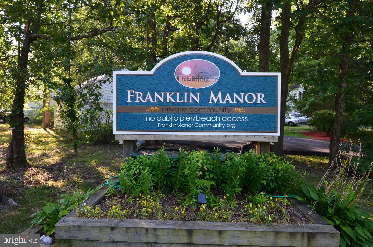 FRANKLIN MANOR BEACH - Residential