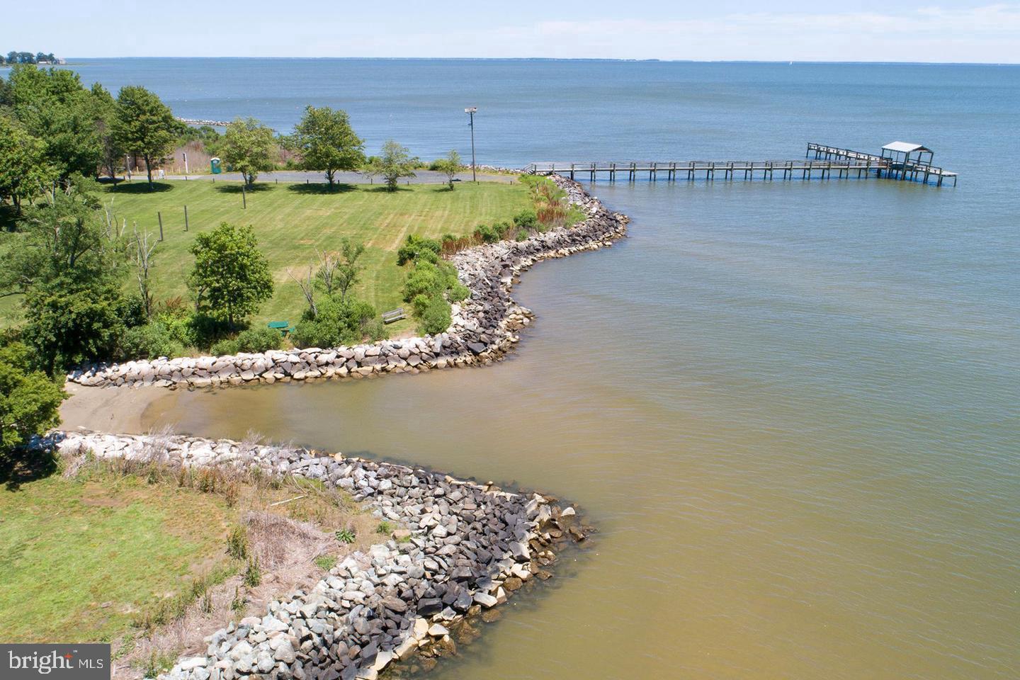 FRANKLIN MANOR BEACH - Residential