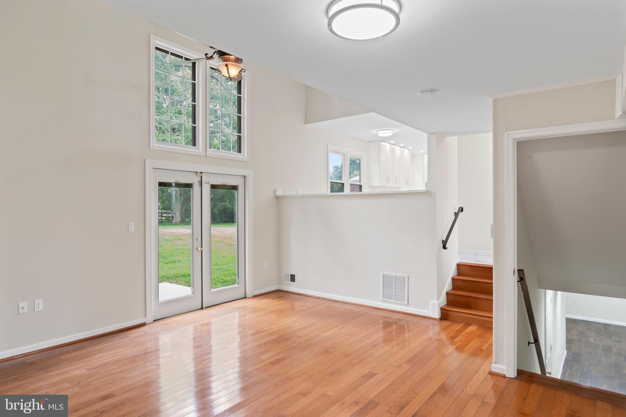 NORBECK ESTATES - Residential