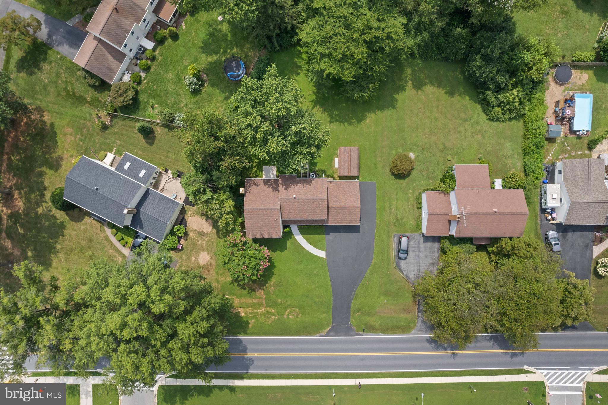 NORBECK ESTATES - Residential