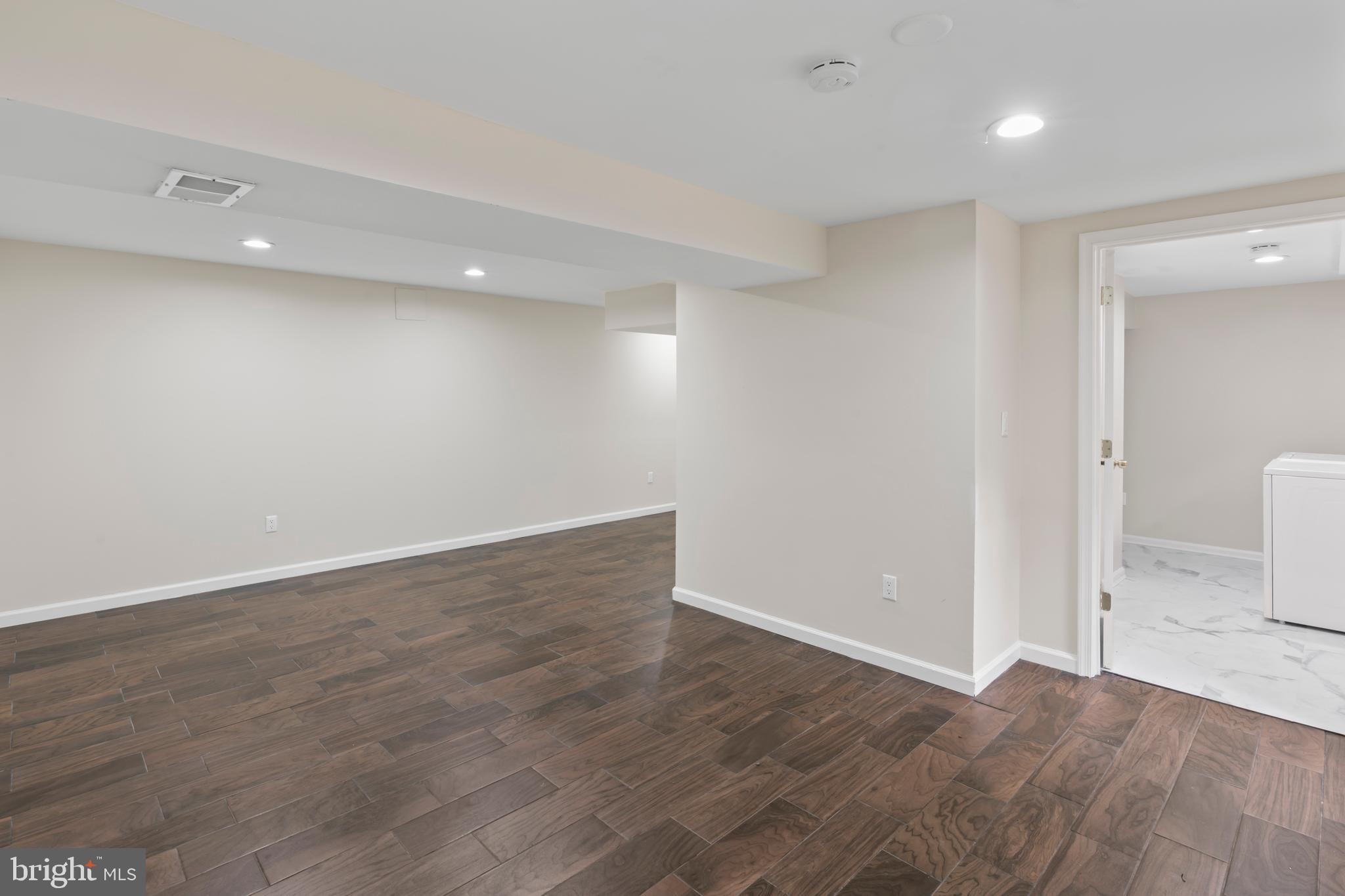 NORBECK ESTATES - Residential