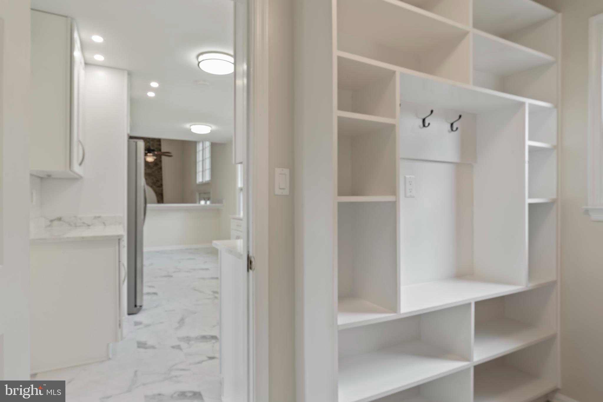 NORBECK ESTATES - Residential