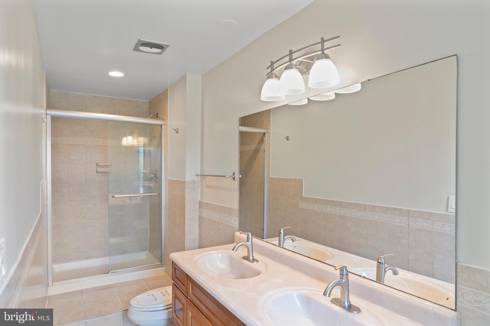 NORBECK ESTATES - Residential