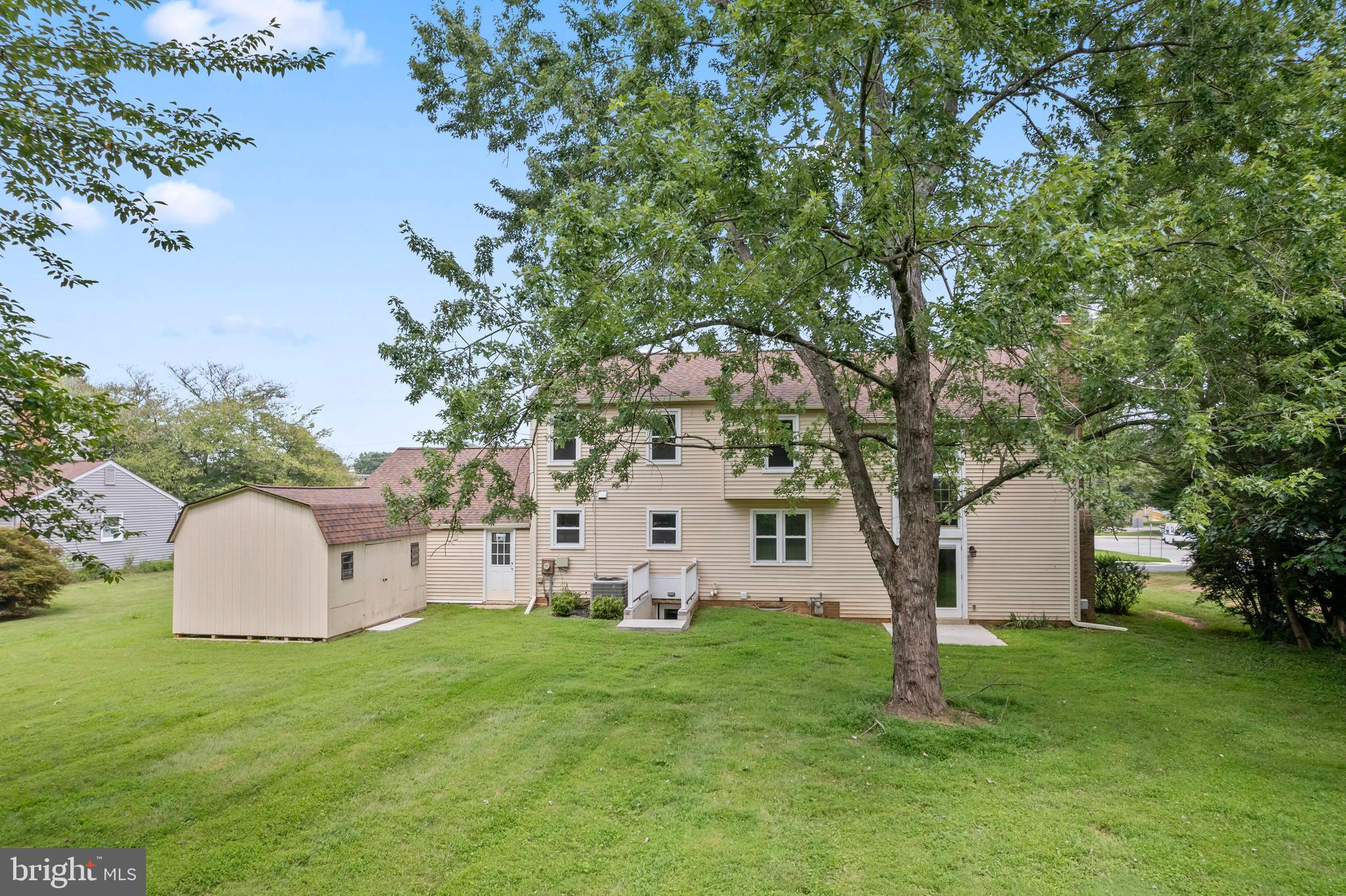 NORBECK ESTATES - Residential