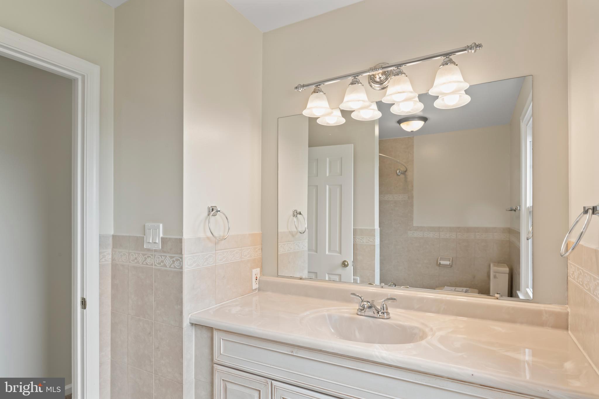 NORBECK ESTATES - Residential