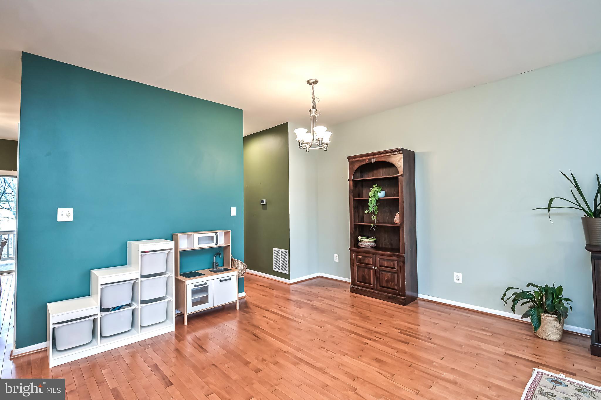 INDEPENDENCE - Residential