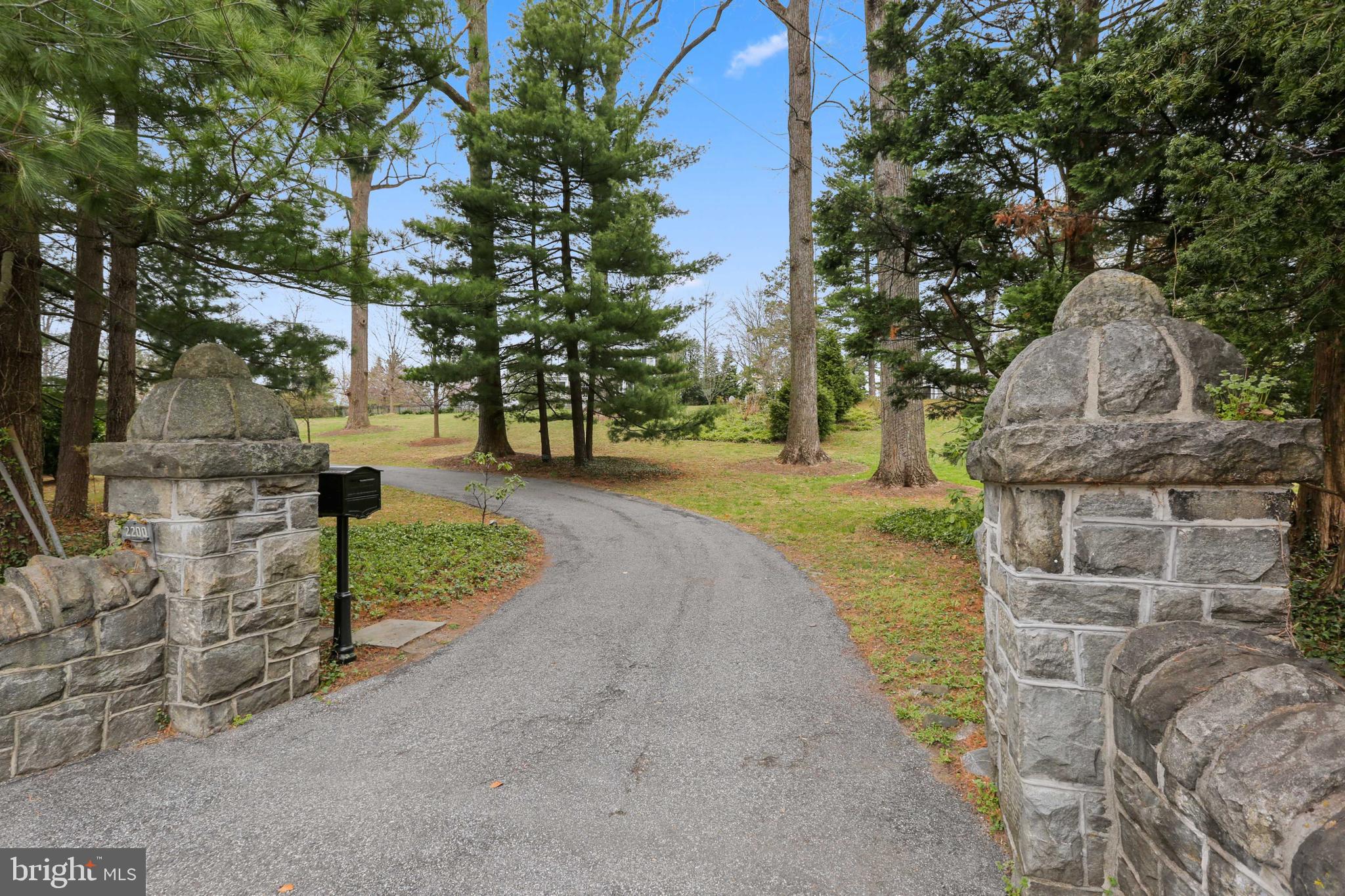 MOUNT WASHINGTON - Residential