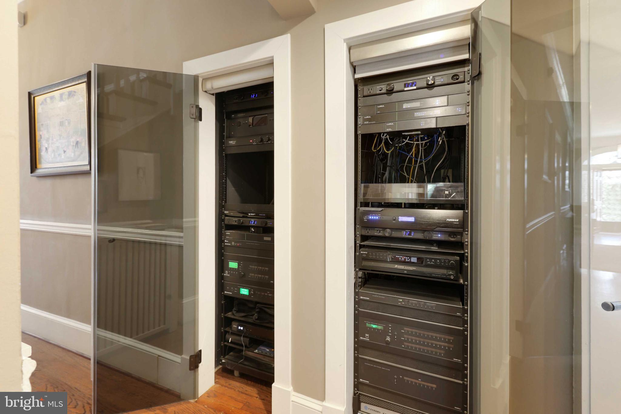 MOUNT WASHINGTON - Residential