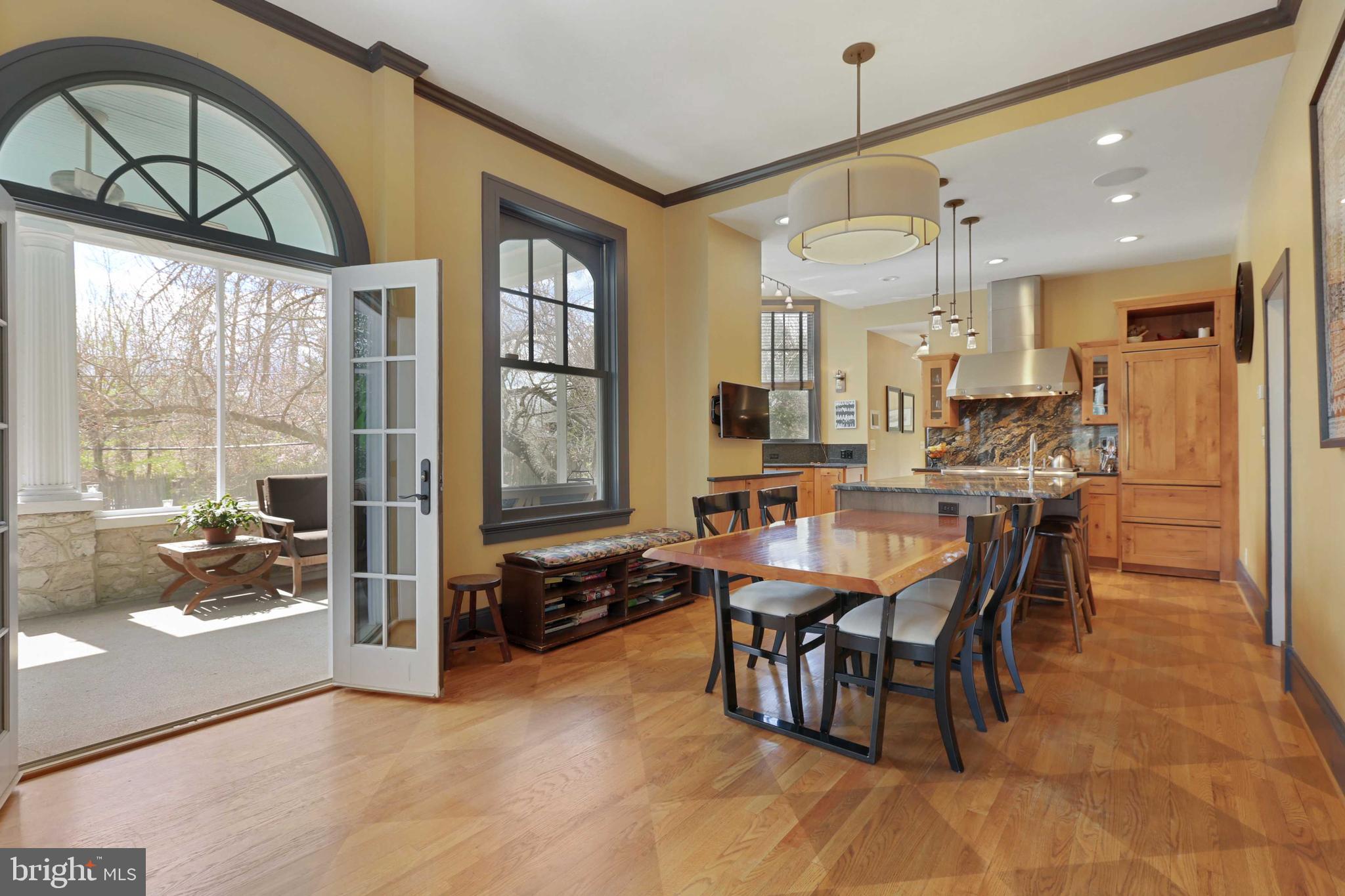 MOUNT WASHINGTON - Residential