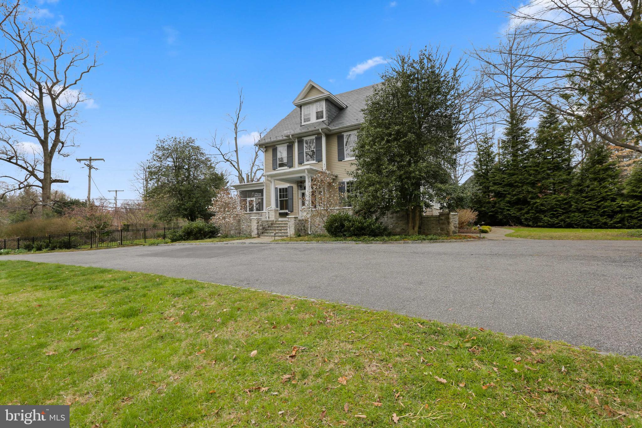 MOUNT WASHINGTON - Residential