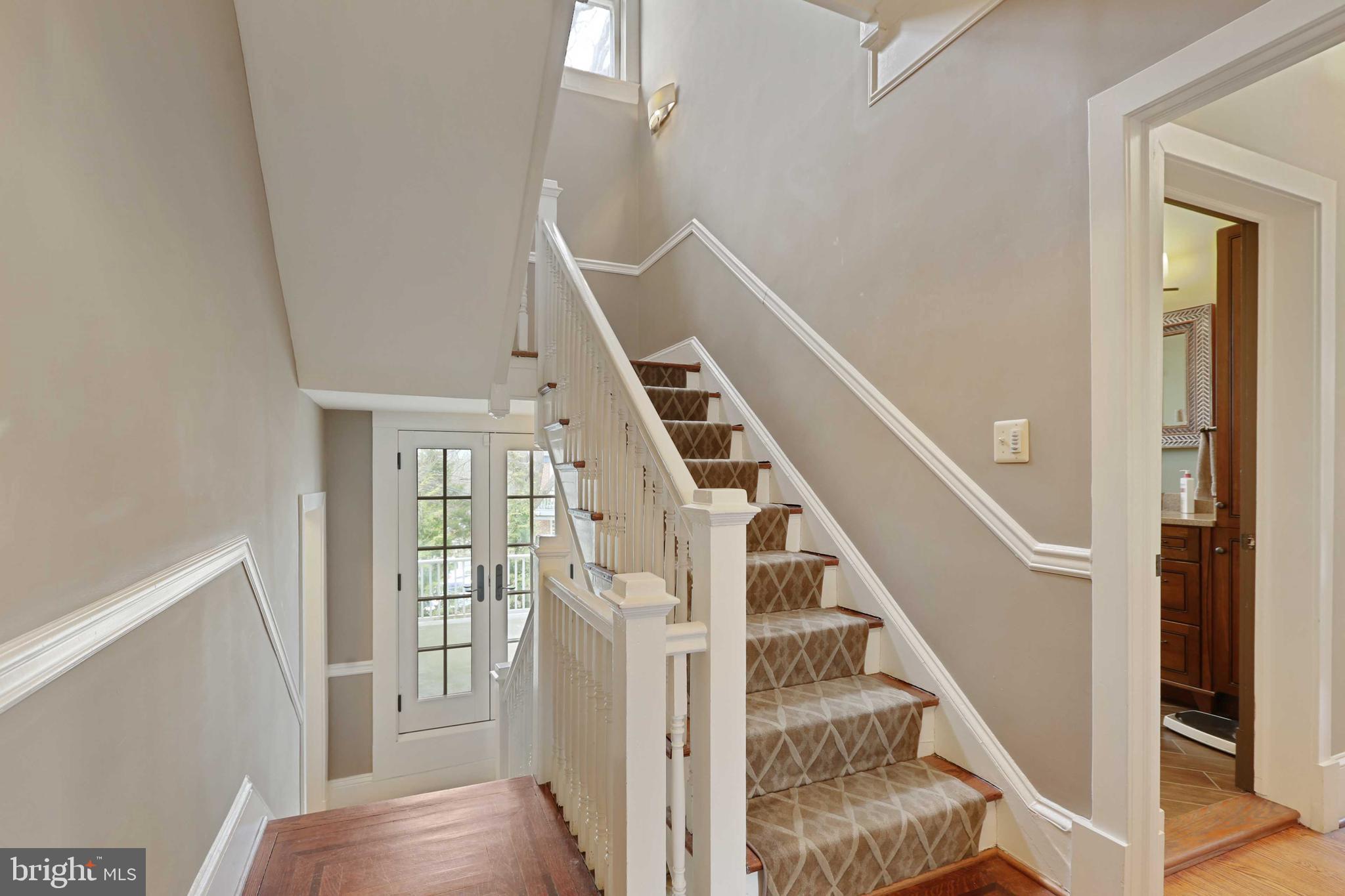 MOUNT WASHINGTON - Residential