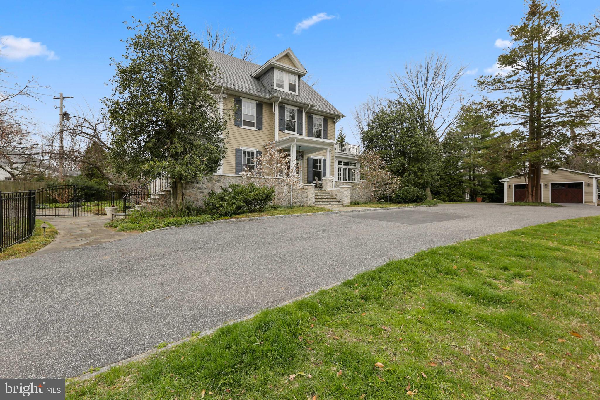 MOUNT WASHINGTON - Residential