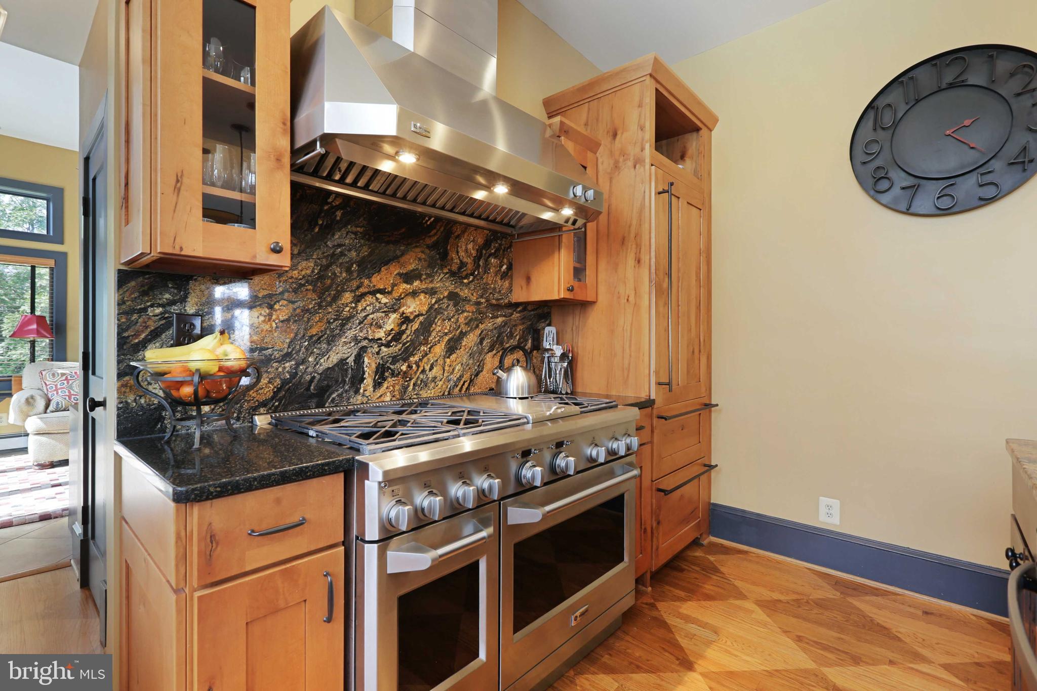 MOUNT WASHINGTON - Residential