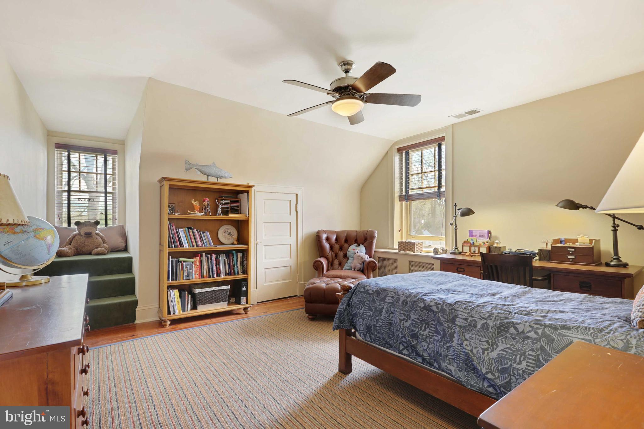 MOUNT WASHINGTON - Residential